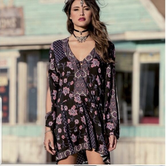 O'Neill x Anna Sui Dottie Floral Lace-up V-Neck Pleated Dress Sz M (1344) - Picture 2 of 8